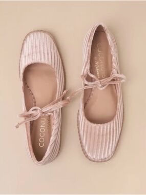 Coconuts by Matisse Ribbed Velvet Ballet Flats in Blush